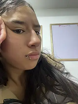 LilyRossi  online show from July 22, 1:01 pm