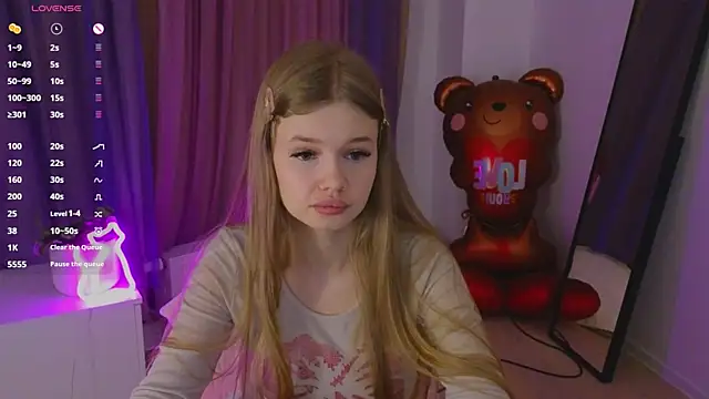 belrinaa online show from August 3, 8:47 pm