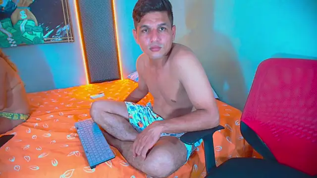 Hornyshow1 online show from March 30, 8:30 pm