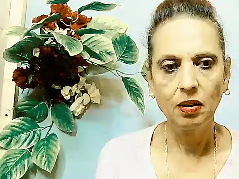Hot queen58 online show from May 22, 6:00 am