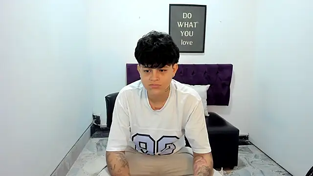 TomBoy Natali online show from May 27, 5:54 pm