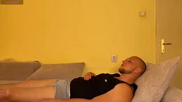 lion and kittyy online show from June 25, 5:58 pm