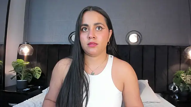 alejandra  garcia online show from June 5, 3:32 am
