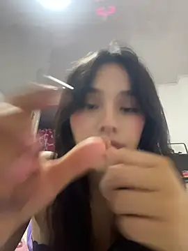 Mia-villalobos online show from June 24, 2:21 am