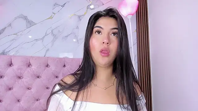 AbrilQuintana  online show from May 27, 11:40 am