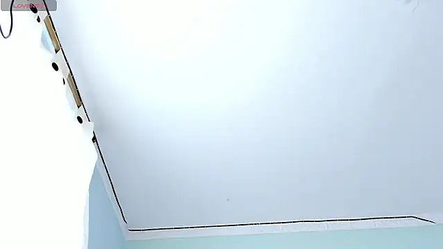 WineLuxDuo online show from April 10, 1:39 pm