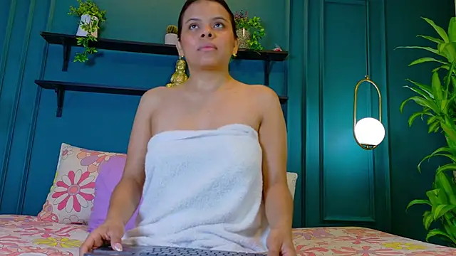 AbbyBelucci online show from March 12, 1:08 am