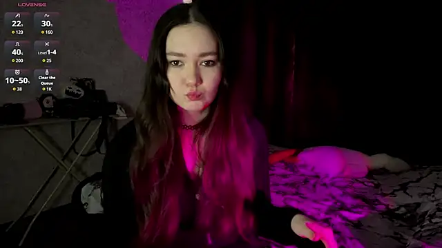 TecnaSanzz online show from April 19, 7:19 am