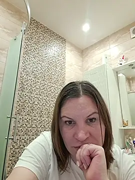 LaraHarper online show from April 18, 10:31 pm