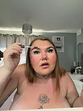 BeeMay22 online show from June 25, 10:19 am