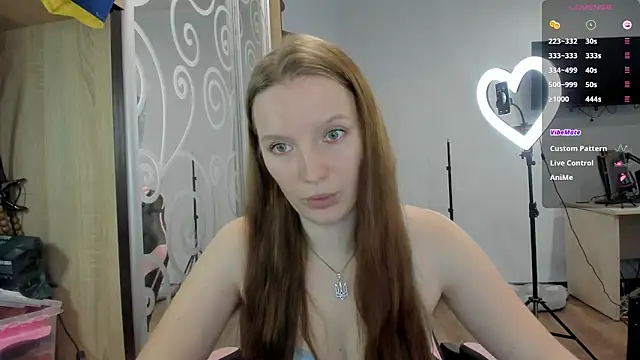 Snapshot of Mary_Blu chatting on October 13, 10:07 am Mary Blu online show from October 13, 10:07 am