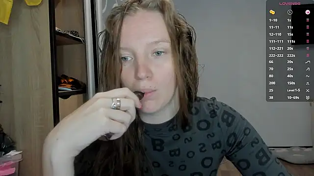 Snapshot of Mary_Blu chatting on October 18, 10:40 am Mary Blu online show from October 18, 10:40 am