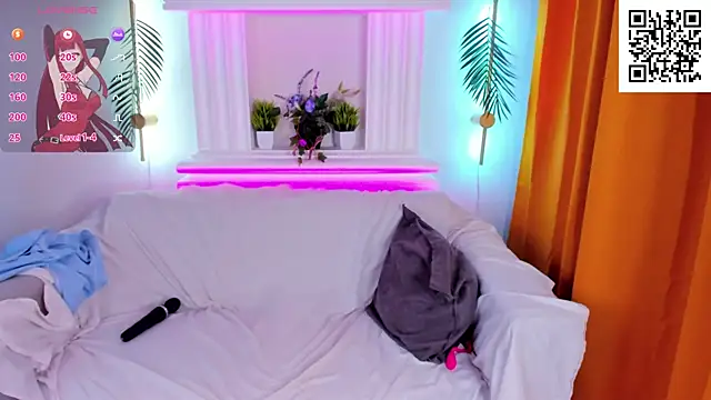 Alishha Sky online show from April 7, 4:47 am