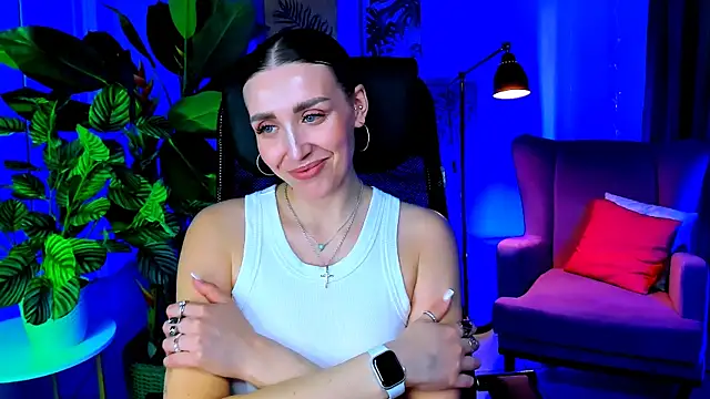 MonicaRiley online show from March 30, 12:05 pm