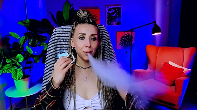 MonicaRiley online show from April 21, 10:22 am