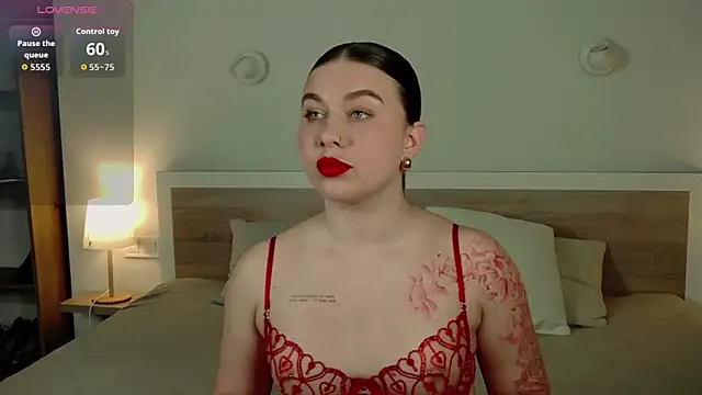 HermioneMoon online show from April 29, 3:37 pm
