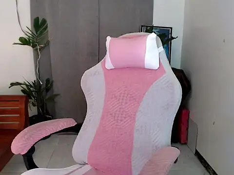 rainexox1 online show from April 3, 4:21 am