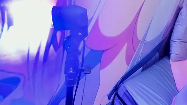 FreyaHL online show from April 7, 7:49 pm