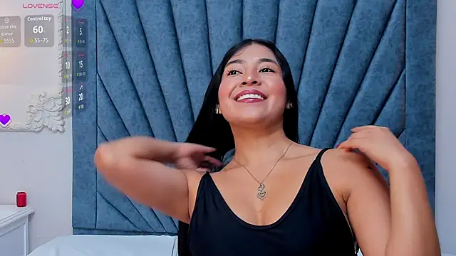 Leandra-Johnson online show from April 11, 1:26 pm