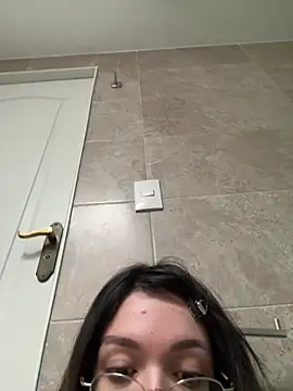 MelissaGb online show from March 29, 10:09 pm