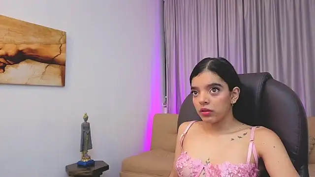 Thalia parkerr  online show from April 15, 12:49 pm