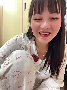 Little Muse78 online show from May 23, 12:47 pm