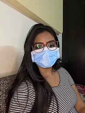 nikki catz online show from March 5, 2:24 pm