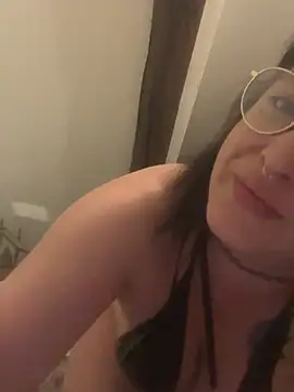 Xlilli69X online show from April 18, 8:42 pm