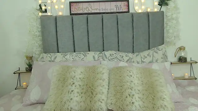 OliviaValentti online show from March 20, 12:15 am