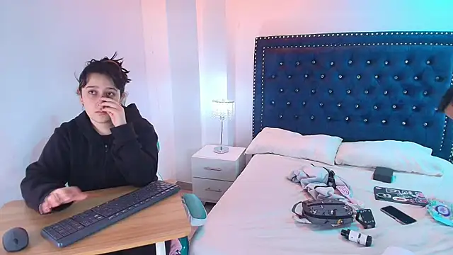 TarlyWho online show from August 8, 11:29 am