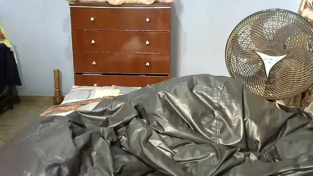 Ruiva40tona online show from March 22, 1:28 pm