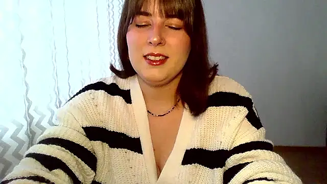 ClaraHard online show from July 11, 9:31 am