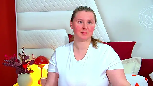 MelodyMoores online show from March 25, 6:27 am