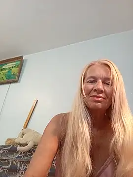 ViktoriaSexi1 online show from June 10, 8:40 pm