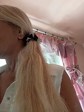 ViktoriaSexi1 online show from July 8, 7:32 am