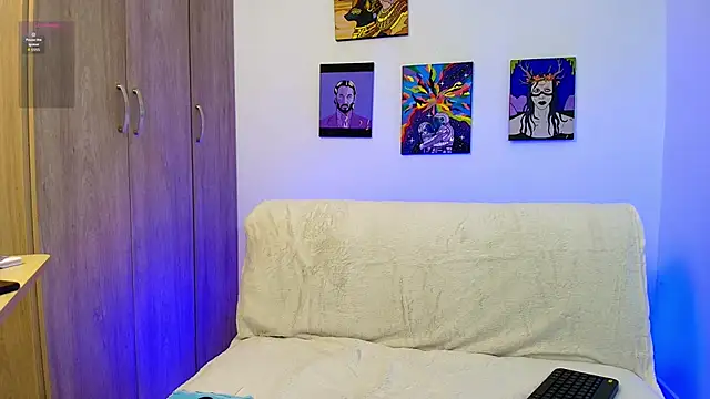 mazi  keen   online show from March 13, 12:12 am