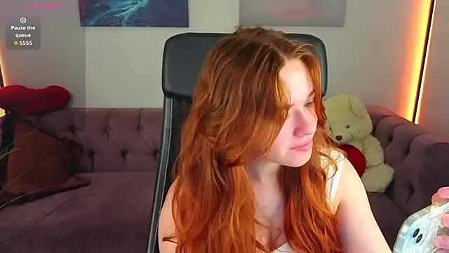 TiffanyVex online show from May 22, 3:32 pm