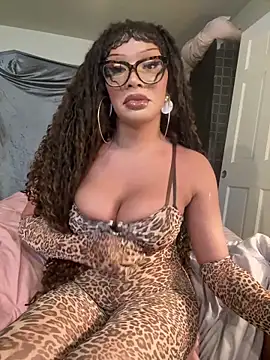 Riasvenenoo online show from April 18, 7:07 pm