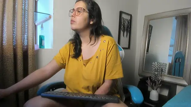 Nina Adamms online show from March 5, 10:16 pm