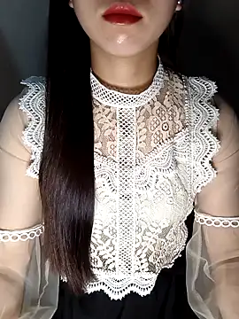 Fiona 2026 online show from May 8, 9:27 pm