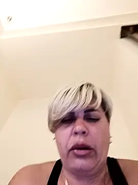 2BI-HOT online show from March 5, 8:59 pm