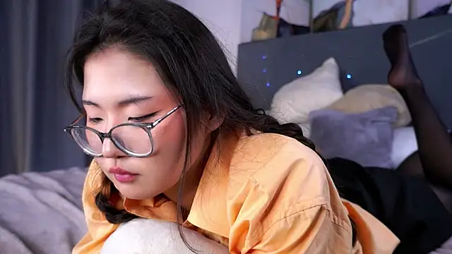 NelleMihalko online show from June 1, 6:20 pm