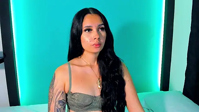 Emma AH online show from June 10, 2:05 pm