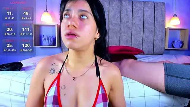 Zoe Axel1 online show from April 5, 7:57 pm