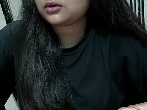NayraG online show from June 24, 4:50 pm