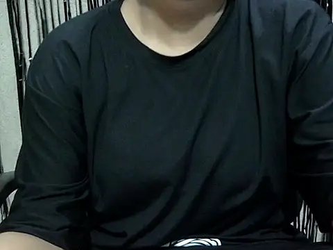 NayraG online show from June 18, 5:51 pm