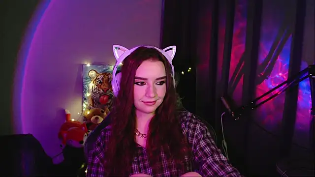 Celia Sensual  online show from June 2, 9:16 pm