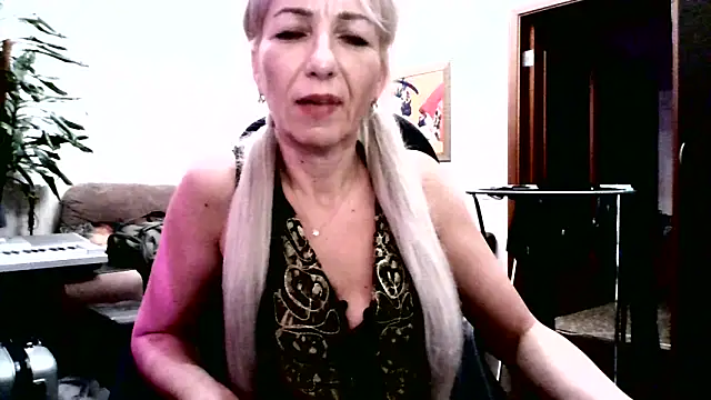 AlisaAngell online show from March 8, 3:49 pm