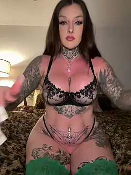 NikkiRylie online show from July 15, 2:27 am