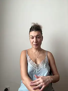 MilaDiva34 online show from March 26, 9:00 am